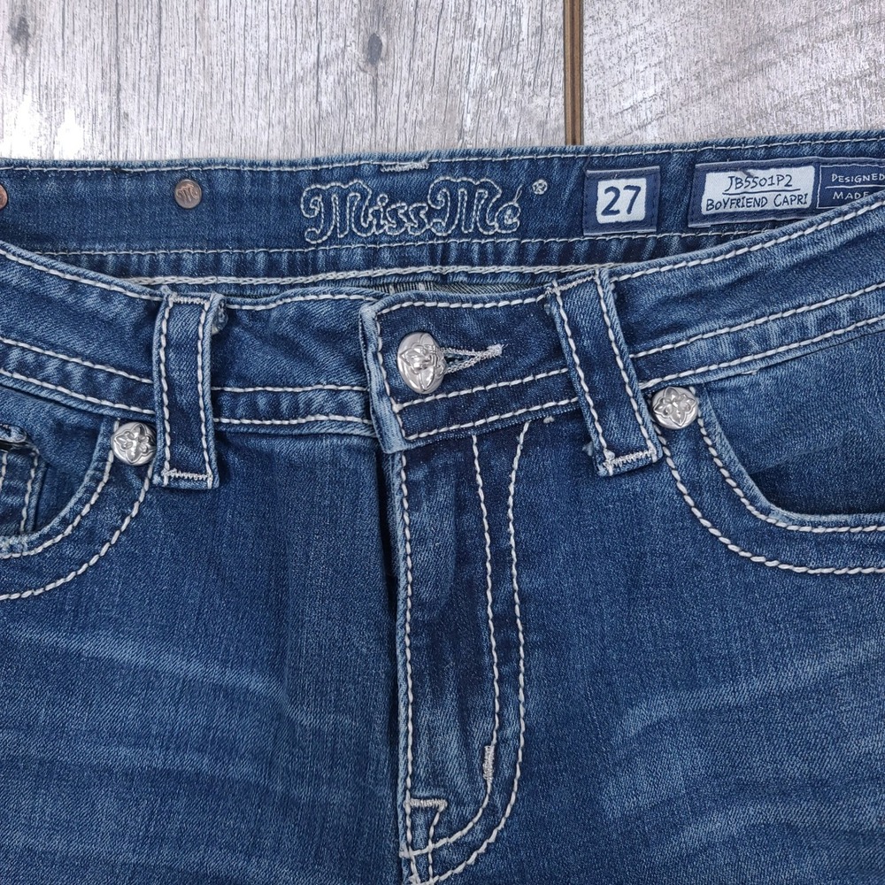 Miss Me Boyfriend Capri Jeans Womens Size 27 Blue Wash Embroidered Embellished - Picture 5 of 9